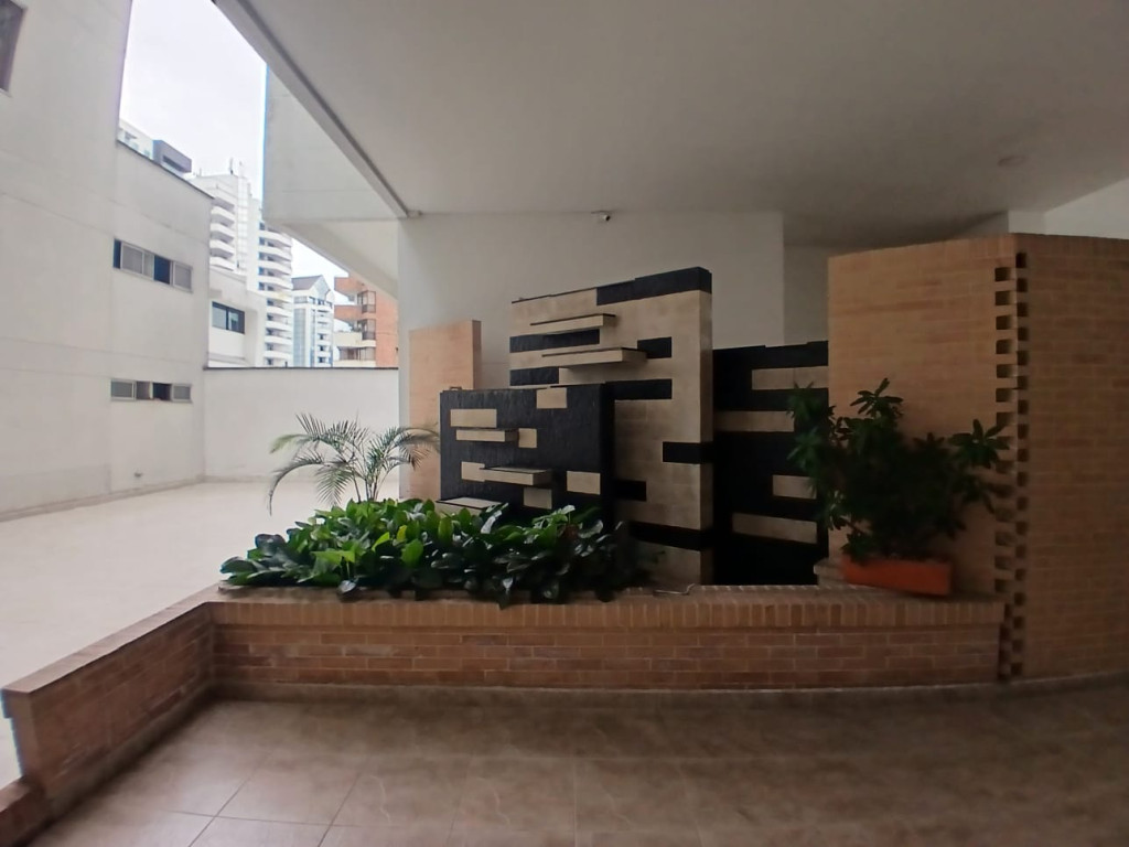 Apartamento en venta en Pinares, Pereira · foto 7 de 24