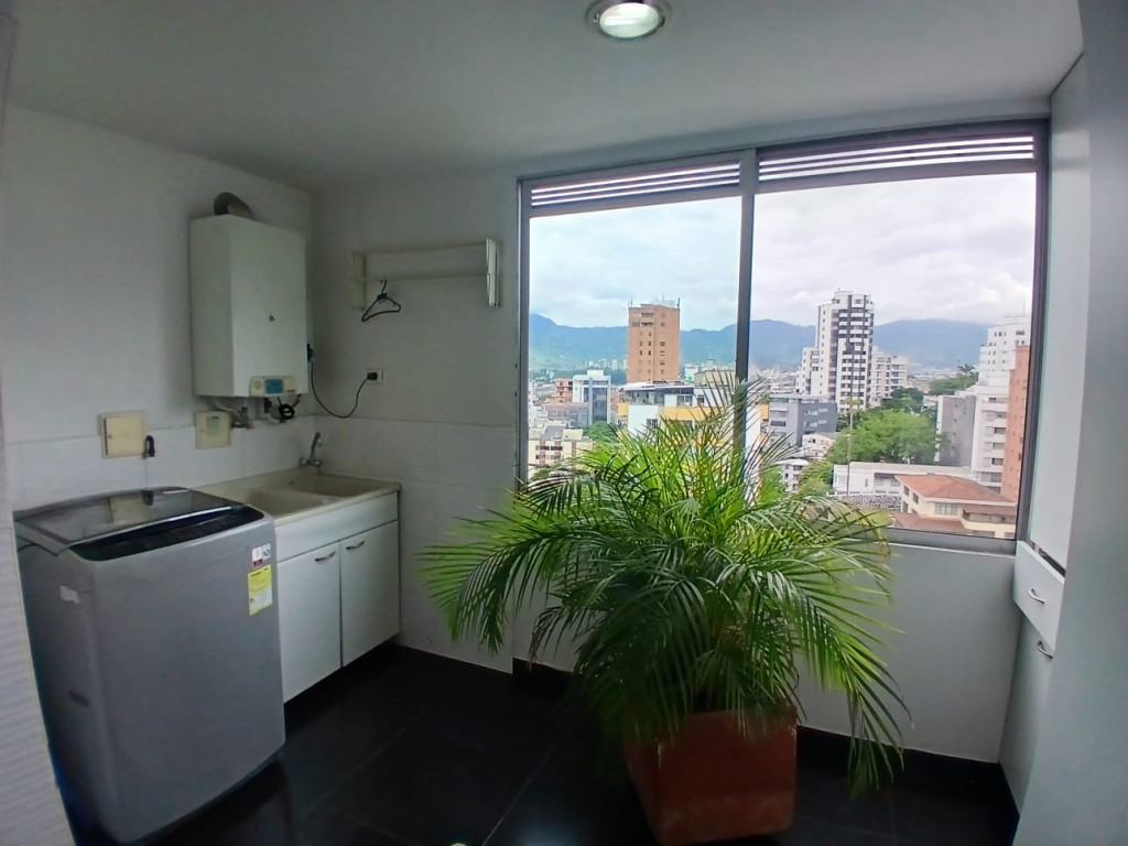 Apartamento en venta en Pinares, Pereira · foto 8 de 24