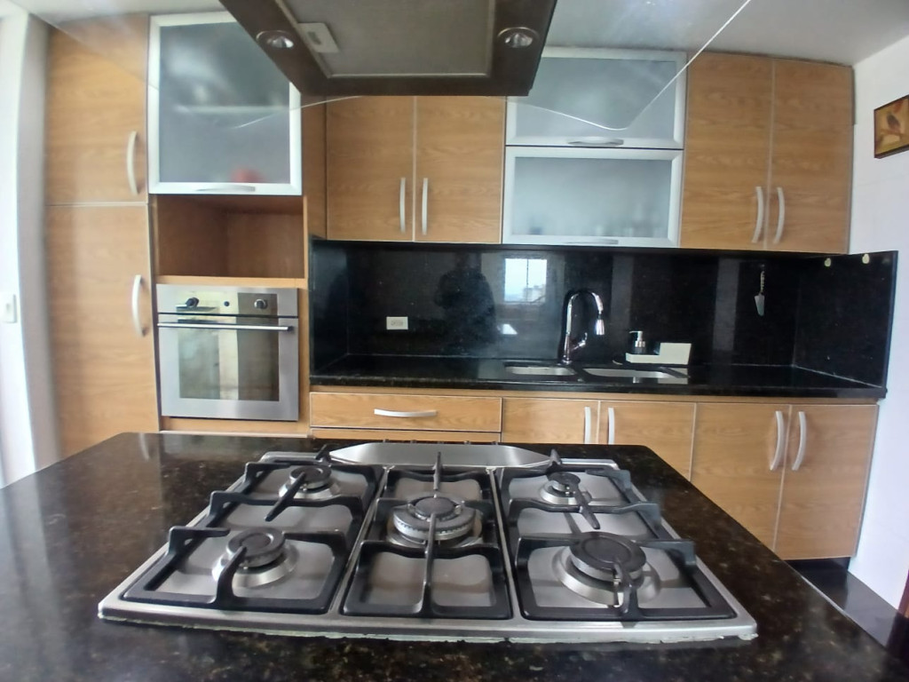 Apartamento en venta en Pinares, Pereira · foto 14 de 24