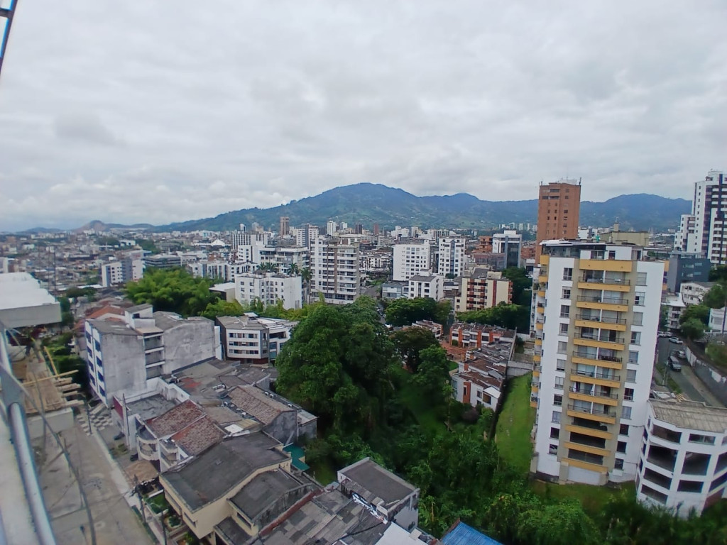 Apartamento en venta en Pinares, Pereira · foto 15 de 24