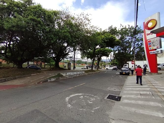 Bodega en arriendo en Cabecera San Antonio De Prado, Medellín, 250 m² · foto 4 de 4