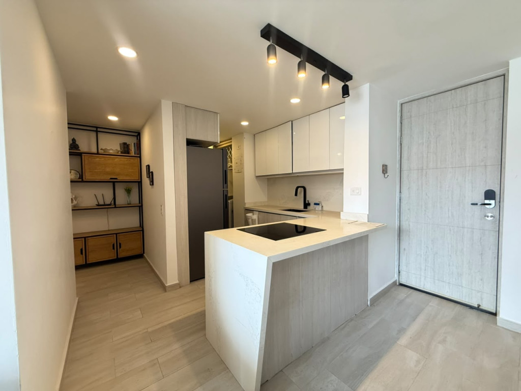 Apartamento en Arriendo en Prados de Sabaneta, Sabaneta