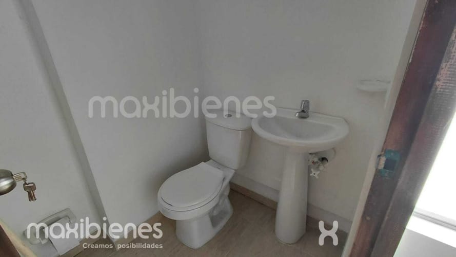 Local en arriendo en Ditaires, La Estrella, 15 m² · foto 7 de 10