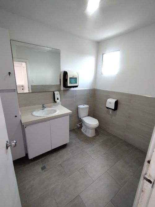 Local en arriendo en La Victoria, Barranquilla, 1654 m² · foto 11 de 24