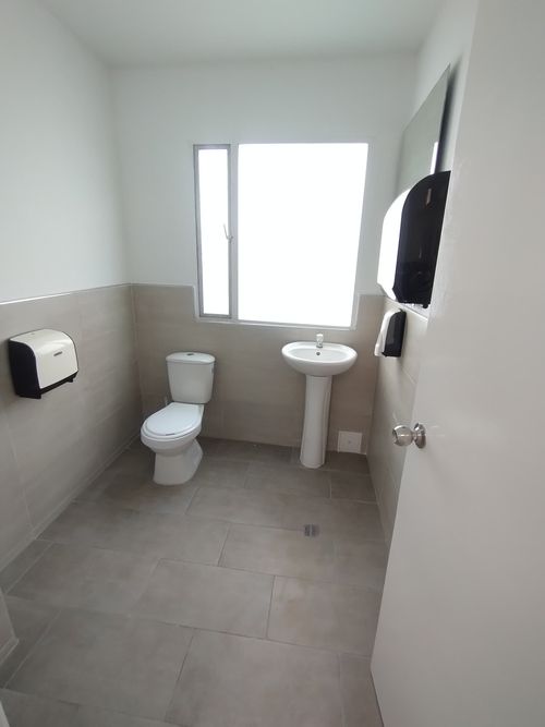 Local en arriendo en La Victoria, Barranquilla, 1654 m² · foto 12 de 24
