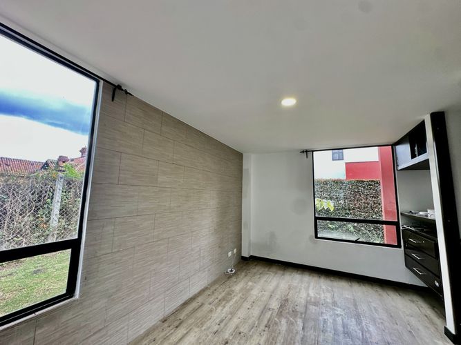 Casa de 4 alcobas en venta en Cerca De Piedra, Chía, 244 m² · foto 12 de 24