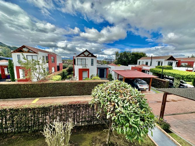 Casa de 4 alcobas en venta en Cerca De Piedra, Chía, 244 m² · foto 19 de 24