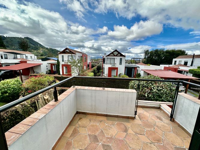 Casa de 4 alcobas en venta en Cerca De Piedra, Chía, 244 m² · foto 21 de 24
