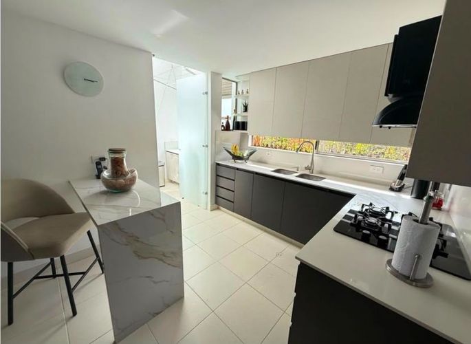 Casa de 4 alcobas en venta en La Sebastiana, Envigado, 235 m² · foto 12 de 24