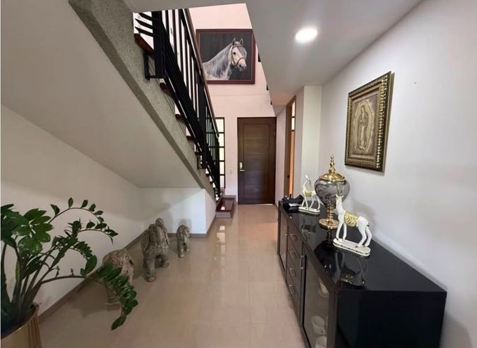 Casa de 4 alcobas en venta en La Sebastiana, Envigado, 235 m² · foto 19 de 24