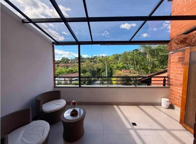 Casa de 4 alcobas en venta en La Sebastiana, Envigado, 235 m² · foto 21 de 24