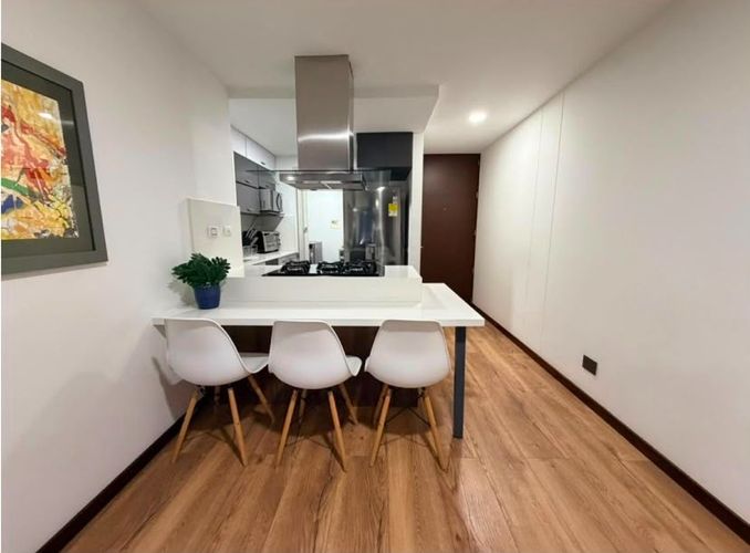 Apartamento de 2 alcobas en arriendo en Loma Benedictinos, Envigado, 65 m² · foto 4 de 12