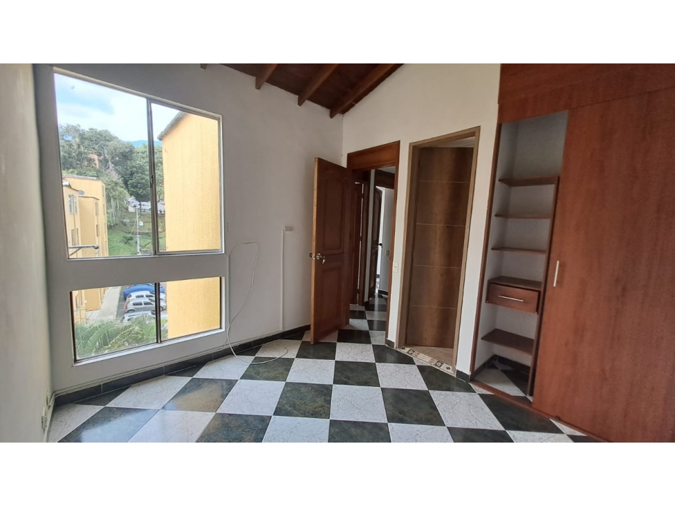 Apartamento en venta en San Antonio De Prado, Medellín · foto 14 de 22