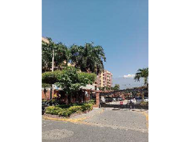 Apartamento en venta en El Ingenio, Cali, 90 m² · foto 2 de 5