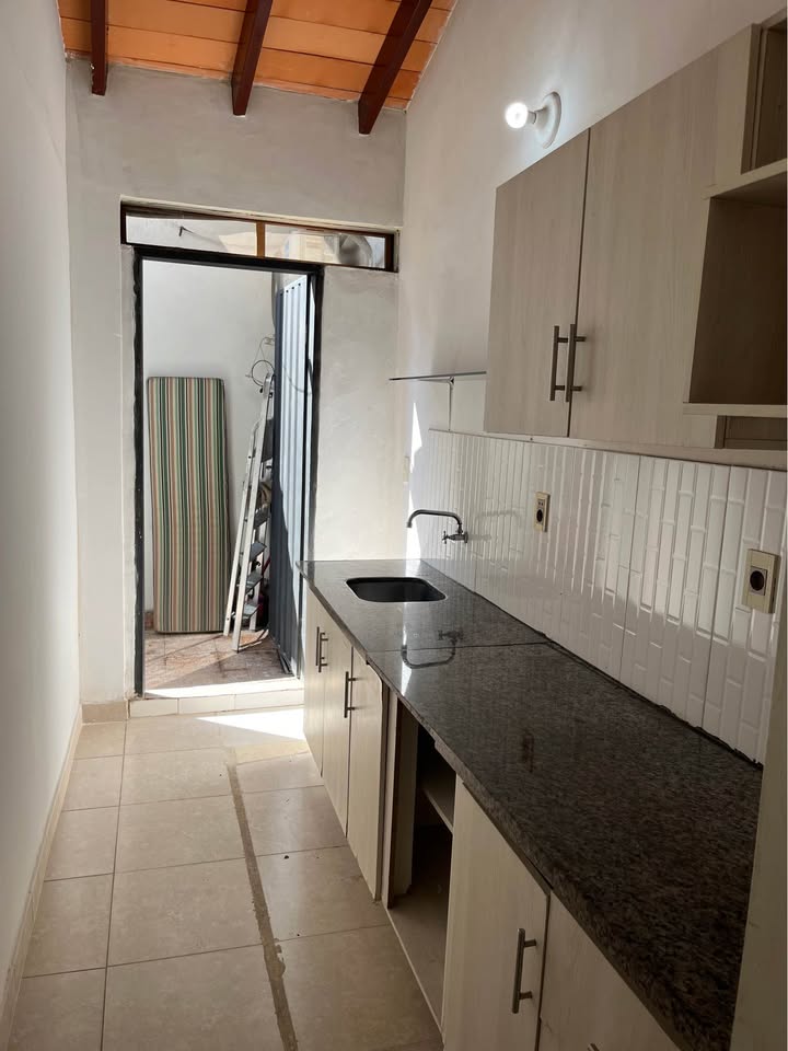 ALQUILO HERMOSO DPTO 1 DORMITORIO BARRIO JARA  ZONA BANCARD BRASILIA — foto 2