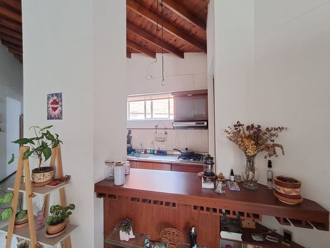 Apartamento de 3 alcobas en venta en La Castellana, Medellín, 75 m² · foto 4 de 19