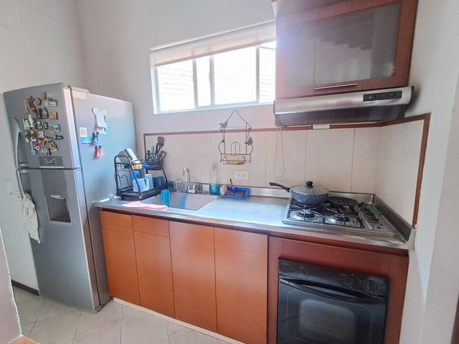 Apartamento de 3 alcobas en venta en La Castellana, Medellín, 75 m² · foto 6 de 19