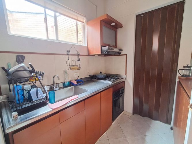 Apartamento de 3 alcobas en venta en La Castellana, Medellín, 75 m² · foto 7 de 19