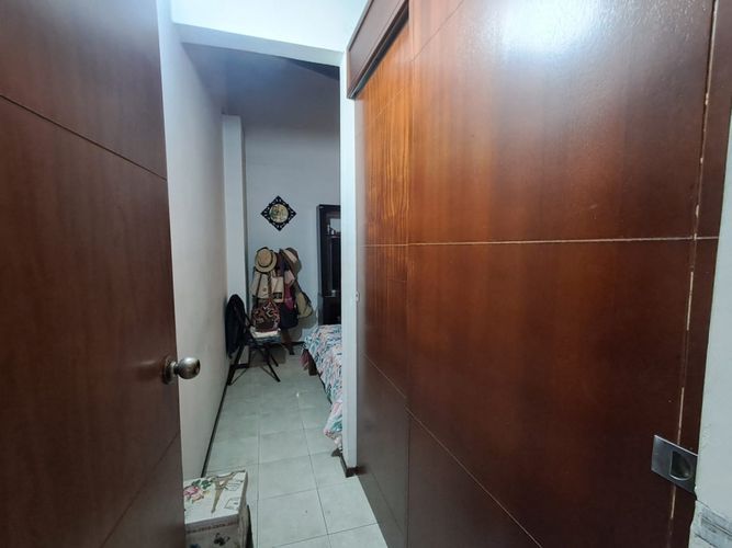Apartamento de 3 alcobas en venta en La Castellana, Medellín, 75 m² · foto 12 de 19