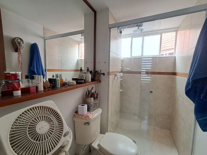 Apartamento de 3 alcobas en venta en La Castellana, Medellín, 75 m² · foto 14 de 19