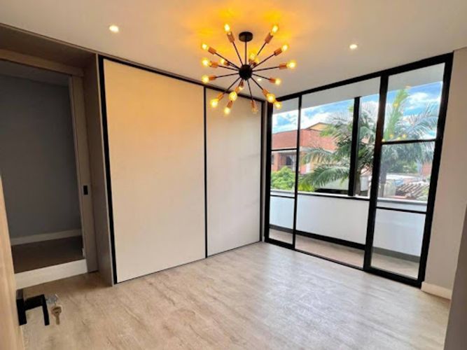 Apartamento de 3 alcobas en venta en La Magnolia, Envigado, 80 m² · foto 1 de 10