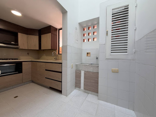 4BR House in Loma de las brujas (187 m²) - 2
