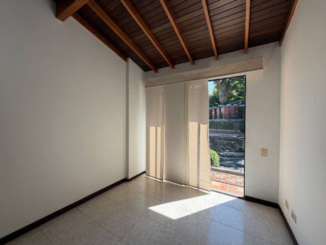 Casa de 4 alcobas en arriendo en Loma De Las Brujas, Envigado, 187 m² · foto 8 de 21