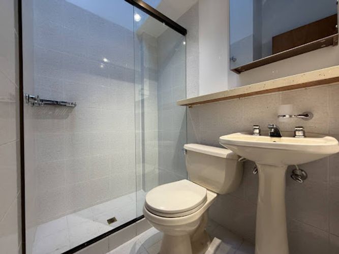 Casa de 4 alcobas en arriendo en Loma De Las Brujas, Envigado, 187 m² · foto 13 de 21