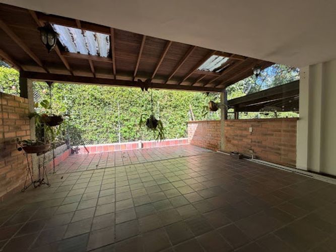 Casa de 4 alcobas en arriendo en Loma De Las Brujas, Envigado, 187 m² · foto 16 de 21