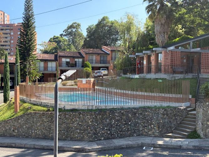 Casa de 4 alcobas en arriendo en Loma De Las Brujas, Envigado, 187 m² · foto 20 de 21