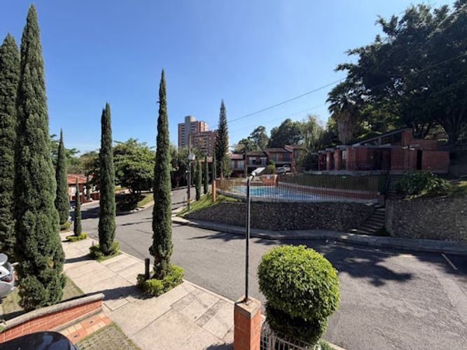 Casa de 4 alcobas en arriendo en Loma De Las Brujas, Envigado, 187 m² · foto 21 de 21
