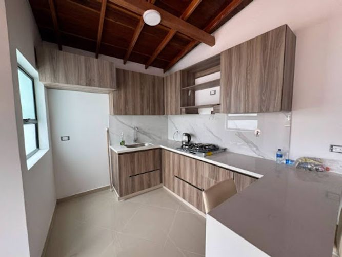 Apartamento de 4 alcobas en venta en La Ceja, 99 m² · foto 2 de 13