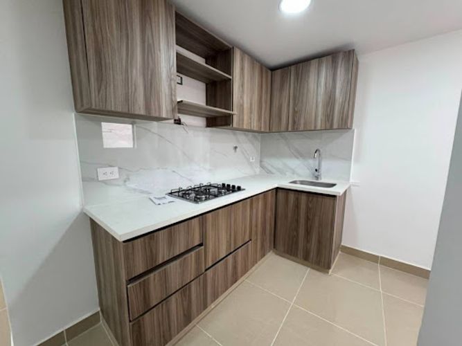 Apartamento de 2 alcobas en venta en La Ceja, 58 m² · foto 2 de 10