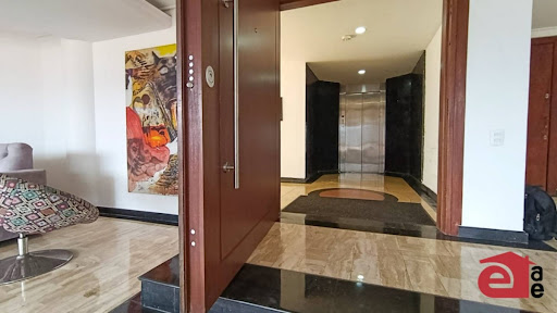 Apartamento en arriendo en Los Balsos, Medellín · foto 2 de 24