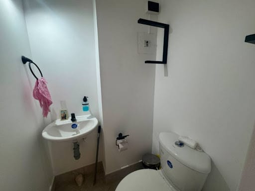 Oficina en arriendo en Astorga, Medellín, 25 m² · foto 5 de 5