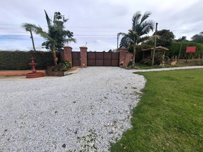 Casa de 4 alcobas en arriendo en Cabeceras De Llanogrande, Rionegro, 400 m² · foto 18 de 23