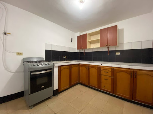 4BR Apartment in Maria Auxiliadora (94 m²) - 2
