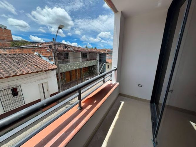 Apartamento de 3 alcobas en venta en La Ceja, 74 m² · foto 12 de 13