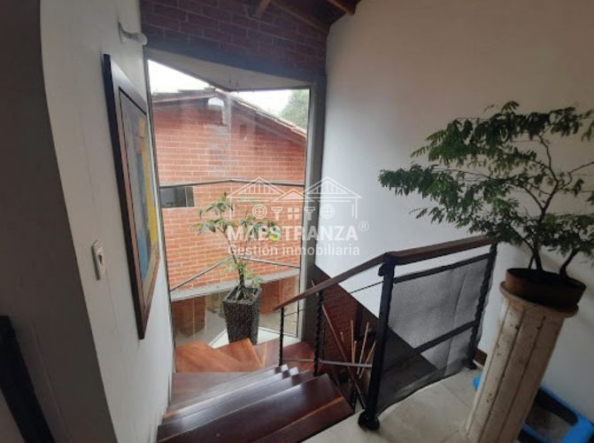 Casa de 4 alcobas en venta en Las Lomitas, Sabaneta, 214 m² · foto 8 de 19