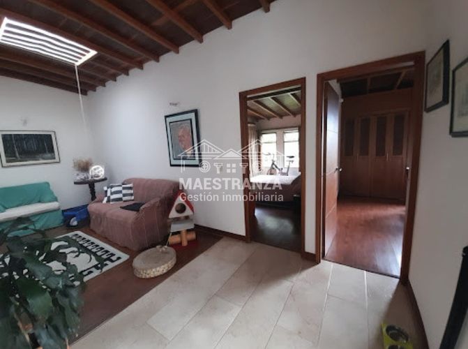 Casa de 4 alcobas en venta en Las Lomitas, Sabaneta, 214 m² · foto 11 de 19