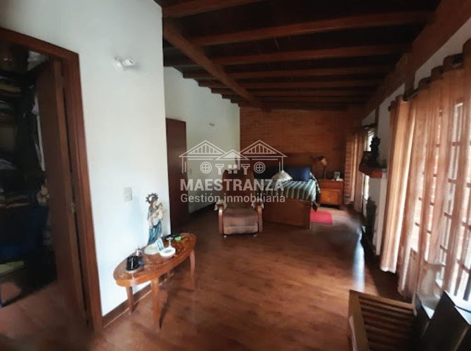 Casa de 4 alcobas en venta en Las Lomitas, Sabaneta, 214 m² · foto 13 de 19