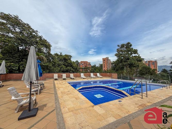 Apartamento de 3 alcobas en arriendo en Cola Del Zorro, Medellín, 102 m² · foto 15 de 19
