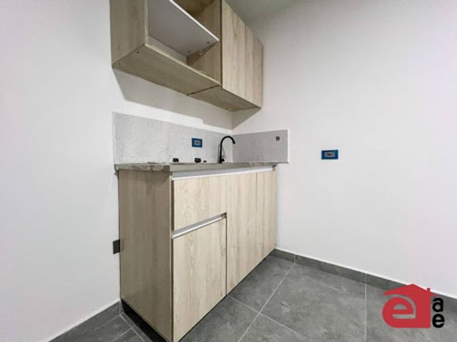 Apartaestudio en arriendo en El Dorado, Envigado, 22 m² · foto 2 de 4
