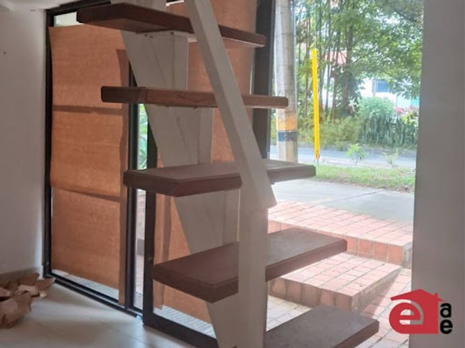 Local en arriendo en Conquistadores, Medellín, 29 m² · foto 4 de 8