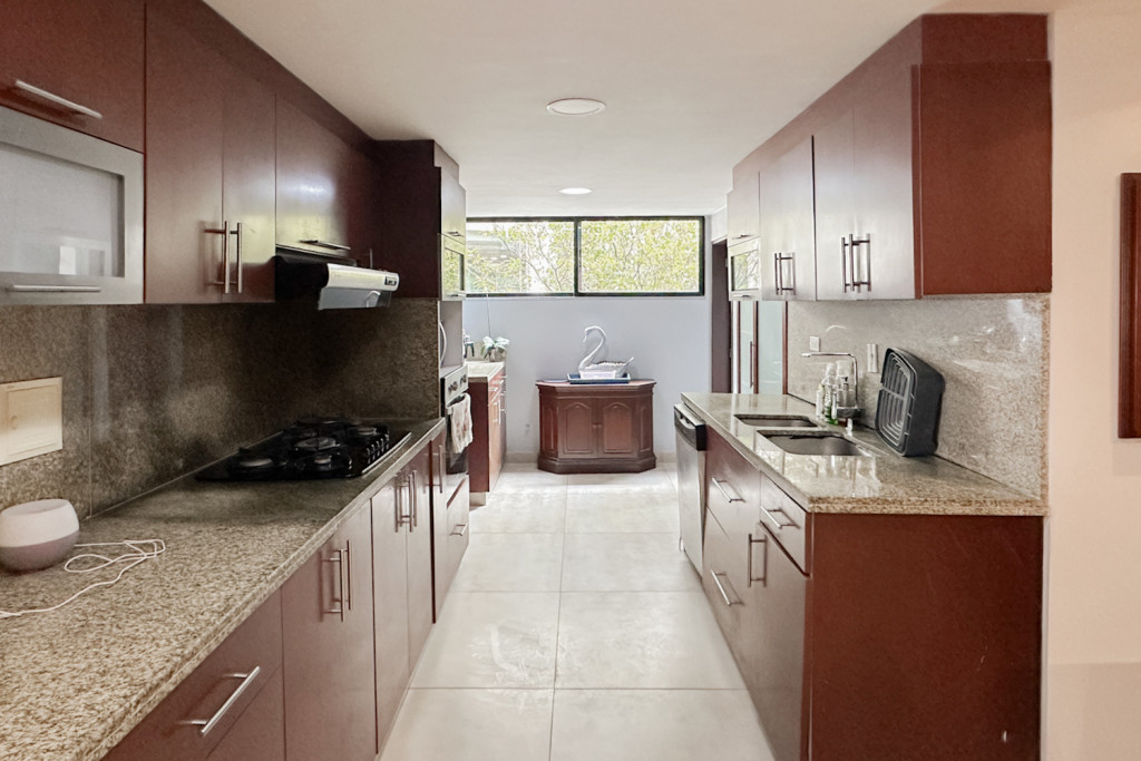 Apartamento en venta en El Nogal, Bogotá · foto 8 de 24