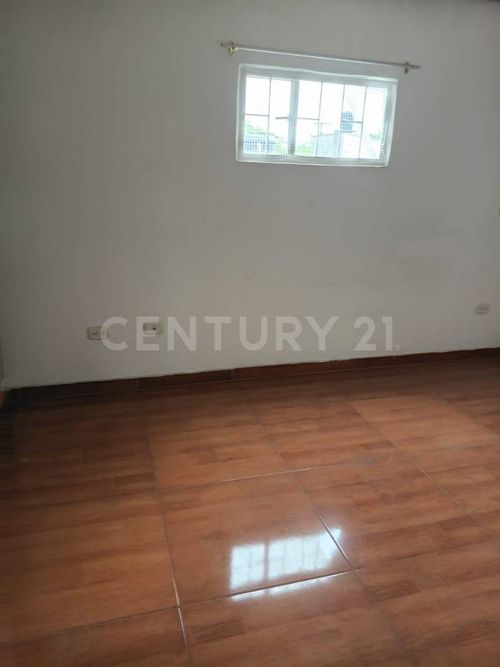 Casa de 6 alcobas en venta en Cd San Antonio, Villavicencio, 140 m² · foto 2 de 12