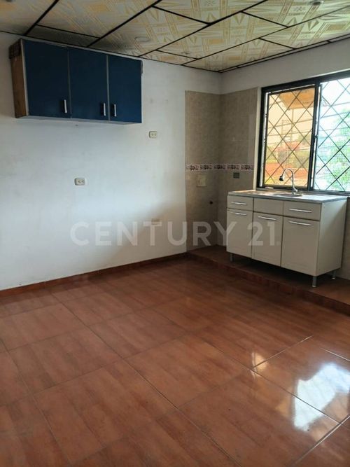 Casa de 6 alcobas en venta en Cd San Antonio, Villavicencio, 140 m² · foto 5 de 12