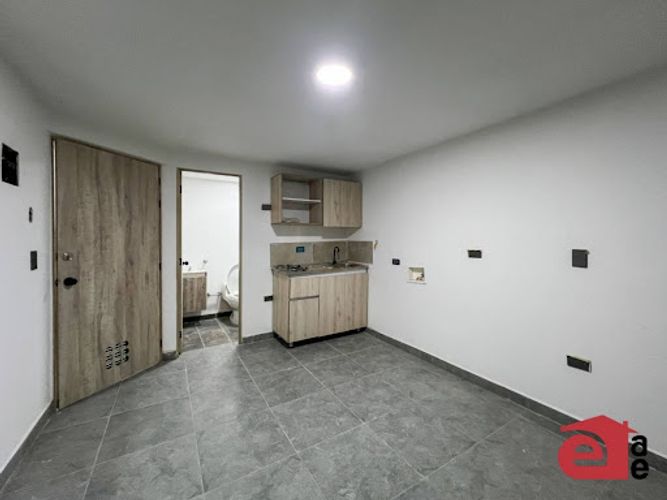 Apartaestudio en arriendo en El Dorado, Envigado, 22 m² · foto 2 de 5