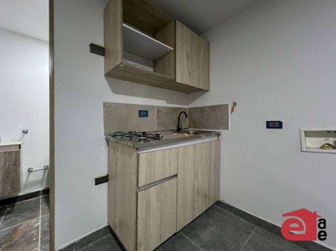 Apartaestudio en arriendo en El Dorado, Envigado, 22 m² · foto 3 de 5