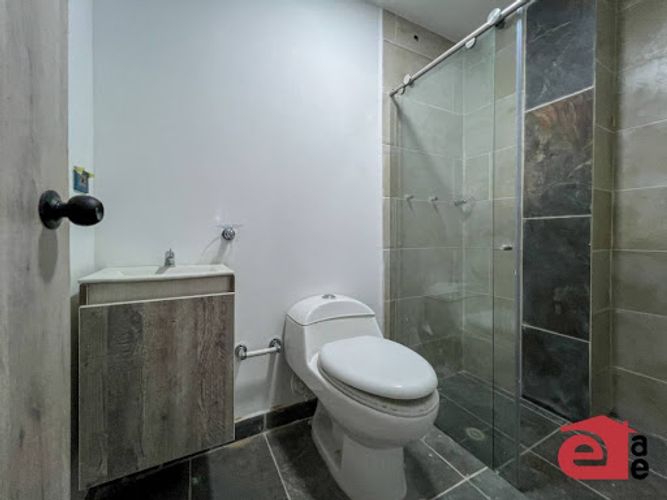 Apartaestudio en arriendo en El Dorado, Envigado, 22 m² · foto 4 de 5